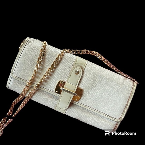 Louis Vuitton Handbags - Louis Vuitton all cream leather gold tone hardware bifold wallet. Serial# TH4049